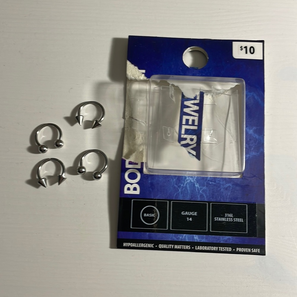 4 14 guage septum rings NEVER WORN